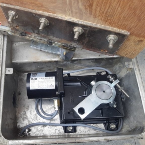 Cổng tự động âm sàn DEA Ghost 200 tải trọng 800 kg